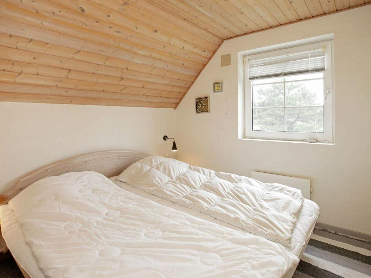 10 Person Holiday Home In Bl Vand บลอแวนด์ ภายนอก รูปภาพ