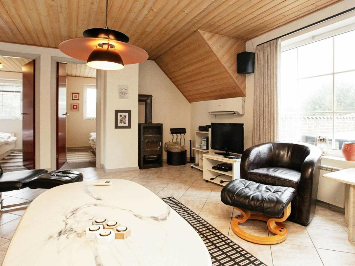 10 Person Holiday Home In Bl Vand บลอแวนด์ ห้อง รูปภาพ